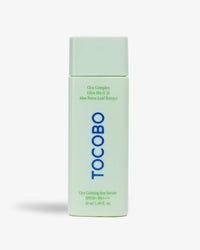 Protector solar con fórmula en suero brinda una protección superior contra los rayos UV mientras calma y nutre tu piel. Perfecto para pieles sensibles gracias a que contiene centella asiática, que alivia brotes, zonas inflamadas o con irritación.
Su alta protección solar con SPF50+ y PA++++ garantiza que tu piel esté protegida contra los rayos UVB y UVA