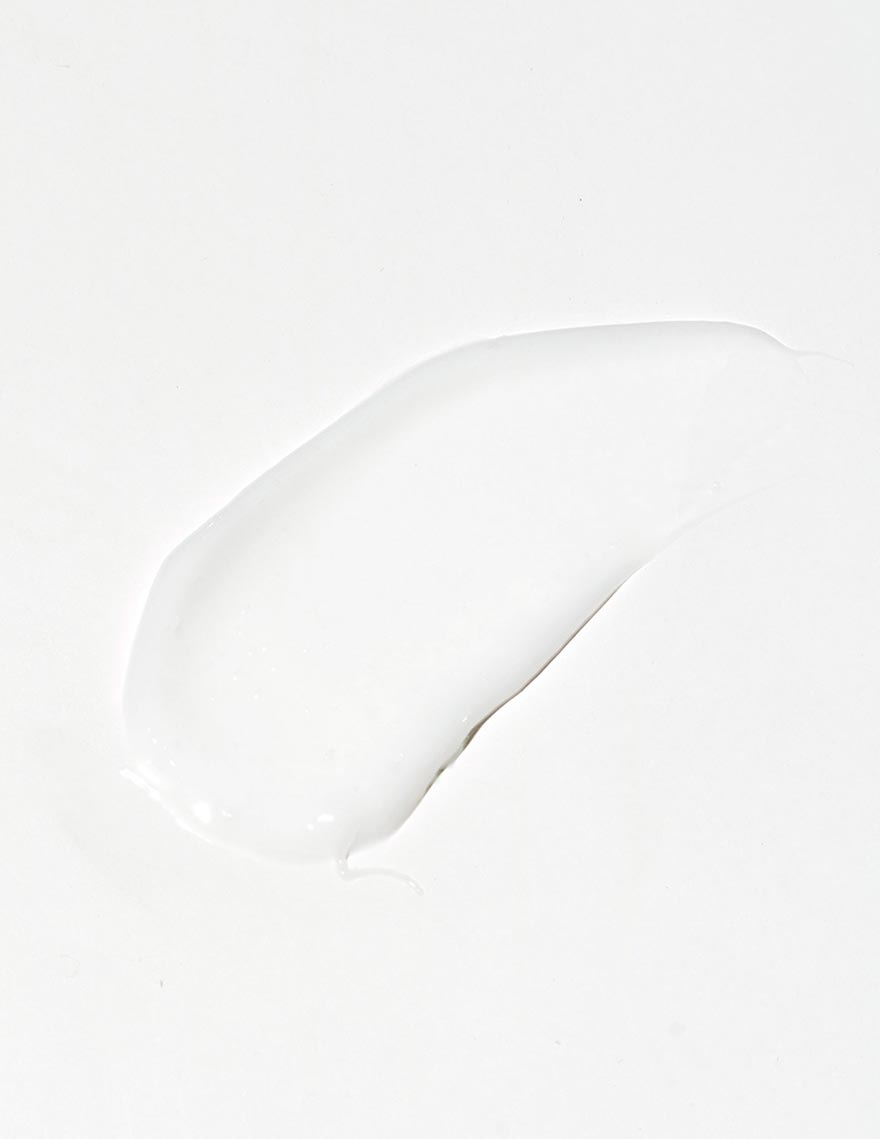 Crema Hidratante Antienvejecimiento de COSRX en Momiji Beauty. Esta crema combina una potente hidratación con ingredientes antienvejecimiento para ayudar a combatir los signos del envejecimiento de la piel. Formulada con ingredientes clave como ácido hialurónico, adenosina y péptidos, esta crema ayuda a reducir la apariencia de arrugas y líneas finas, mientras que proporciona una hidratación profunda y duradera.